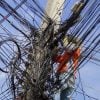 electricity cable mess 1 (Pixabay)