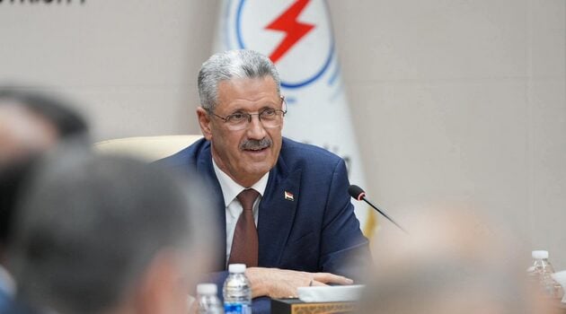 Iraqi Oil Minister Takes Charge of Electricity Ministry